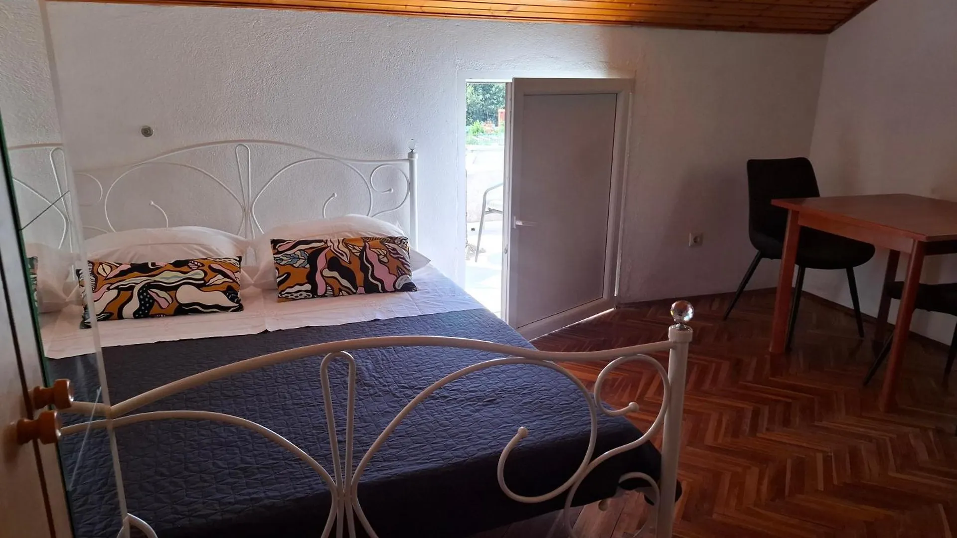 Charming Studio Apartment Sukosan Croatia